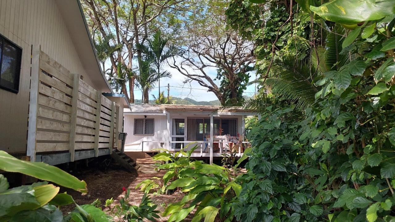 אברואה Are Tamareni 2Br Beach Cottage Or River Studio מראה חיצוני תמונה