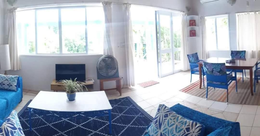 אברואה Are Tamareni 2Br Beach Cottage Or River Studio חדר תמונה